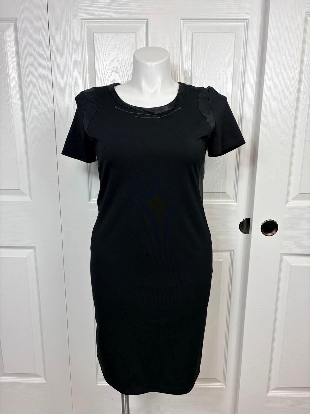 Lanalee Black Short Sleeve Sheath Dress Size 12 NWOT
